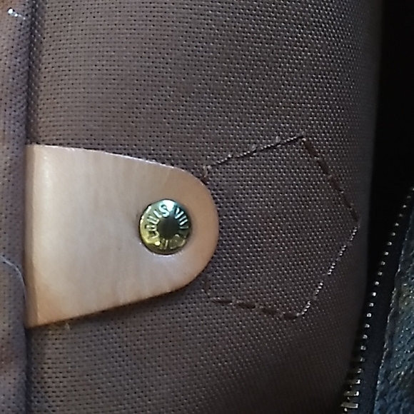 LOUIS Vuitton Speedy 40 In Excellent Condition - Picture 8 of 17